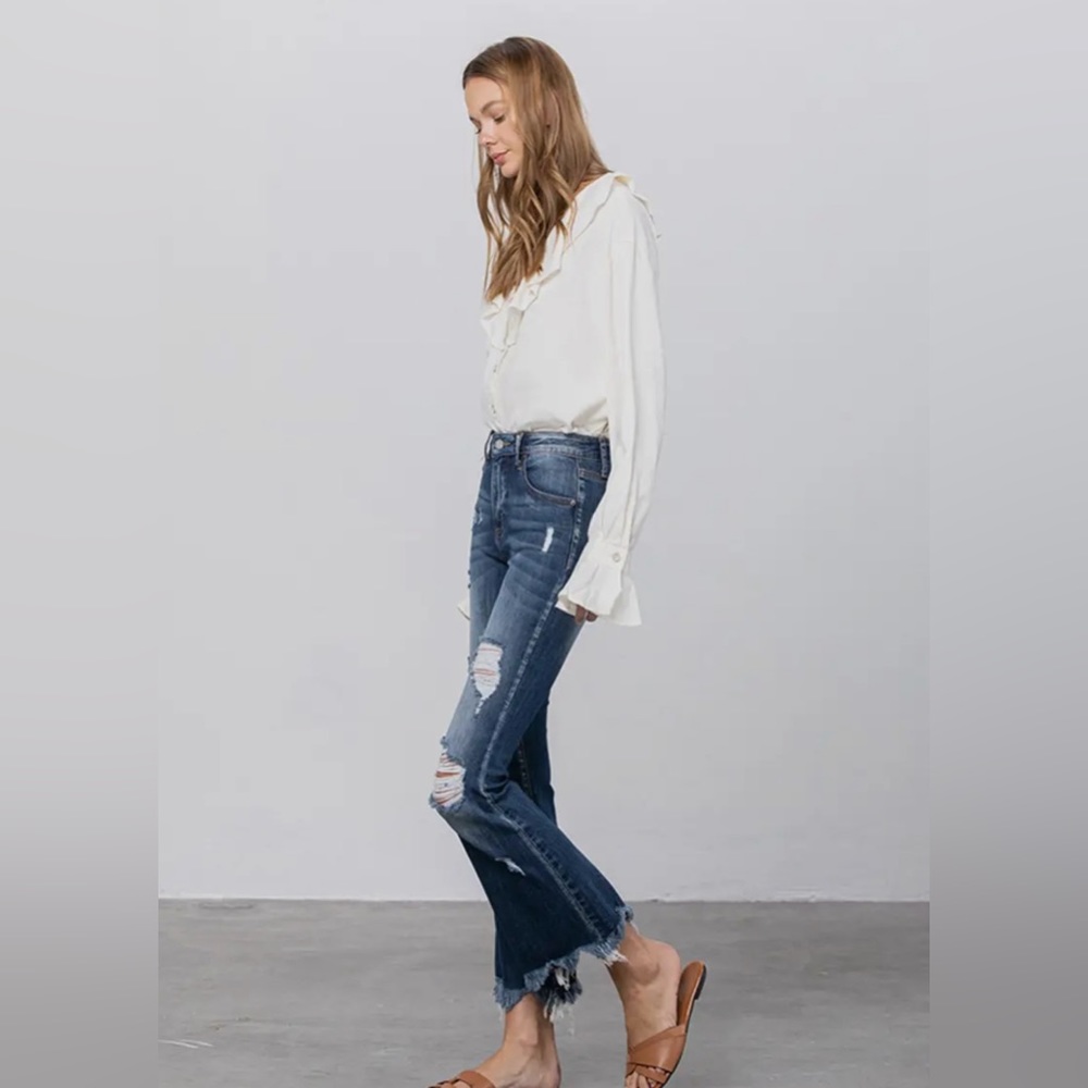 Mid Rise Cropped Jeans